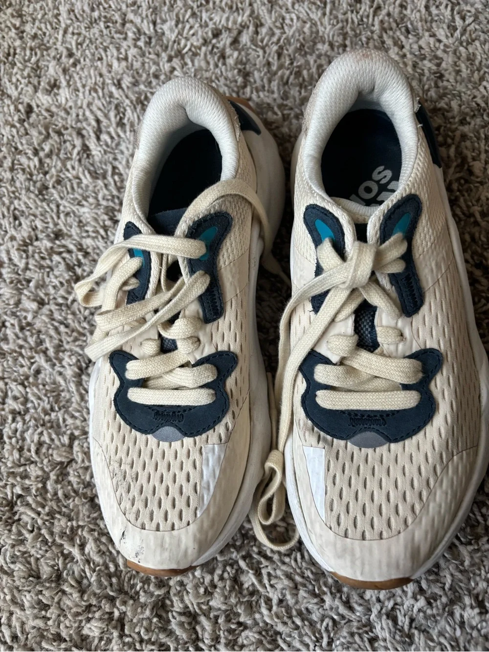 Kineric SOREL  like new Cream Sneakers with Navy and Teal Accents womens sz 6-7